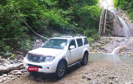 Nissan Pathfinder, 2011 год, 1 750 000 рублей, 1 фотография