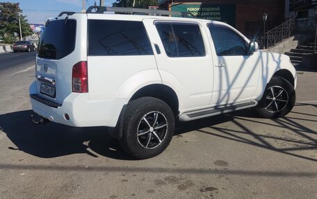 Nissan Pathfinder, 2011 год, 1 750 000 рублей, 11 фотография