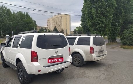 Nissan Pathfinder, 2011 год, 1 750 000 рублей, 10 фотография
