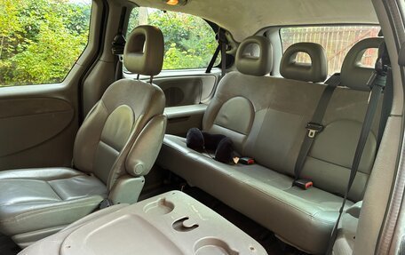 Chrysler Voyager IV, 2004 год, 950 000 рублей, 9 фотография