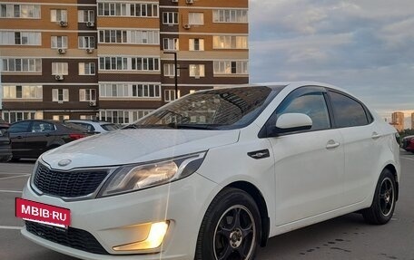 KIA Rio III рестайлинг, 2013 год, 699 000 рублей, 7 фотография