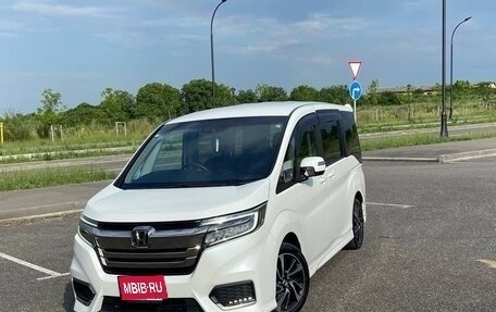 Honda Stepwgn IV, 2021 год, 2 750 000 рублей, 1 фотография