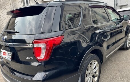 Ford Explorer VI, 2017 год, 2 280 000 рублей, 3 фотография
