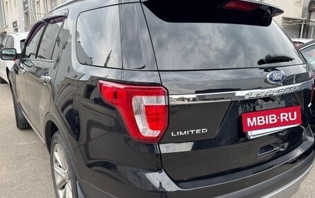 Ford Explorer VI, 2017 год, 2 280 000 рублей, 5 фотография