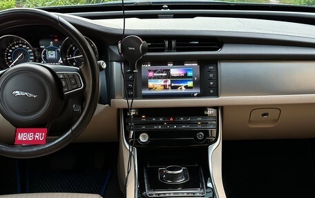 Jaguar XF II, 2016 год, 1 990 000 рублей, 4 фотография