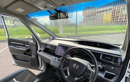 Honda Stepwgn IV, 2021 год, 2 750 000 рублей, 6 фотография