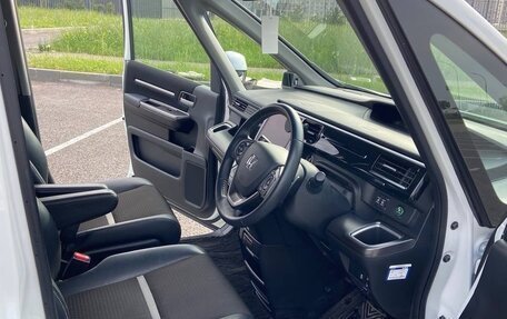 Honda Stepwgn IV, 2021 год, 2 750 000 рублей, 5 фотография