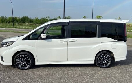 Honda Stepwgn IV, 2021 год, 2 750 000 рублей, 3 фотография