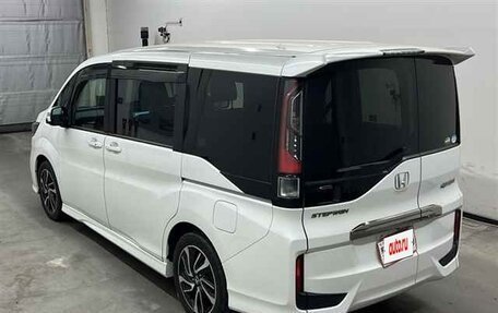 Honda Stepwgn IV, 2021 год, 2 750 000 рублей, 28 фотография
