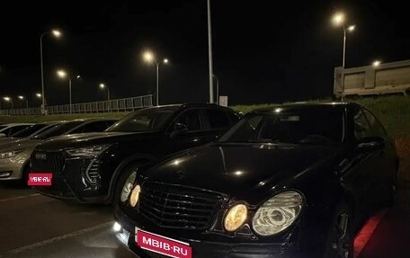 Mercedes-Benz E-Класс, 2003 год, 680 000 рублей, 1 фотография