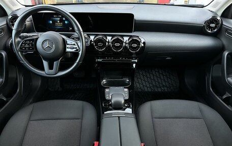 Mercedes-Benz A-Класс, 2020 год, 2 190 000 рублей, 10 фотография