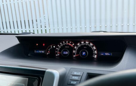 Toyota Noah III, 2009 год, 750 000 рублей, 10 фотография