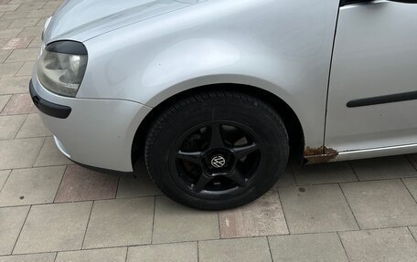 Volkswagen Golf V, 2003 год, 500 000 рублей, 9 фотография