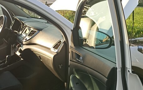 Hyundai Tucson III, 2016 год, 1 790 000 рублей, 10 фотография