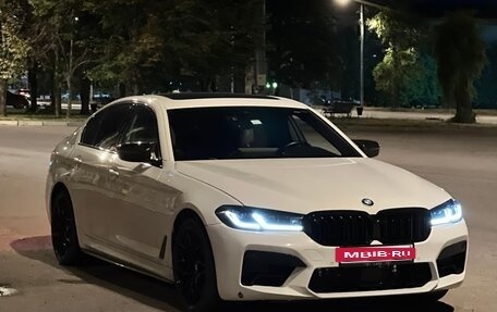 BMW 5 серия, 2021 год, 5 970 000 рублей, 11 фотография