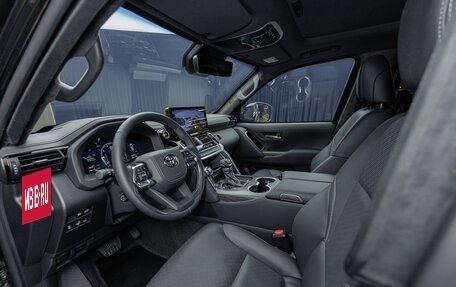 Toyota Land Cruiser, 2026 год, 28 200 000 рублей, 12 фотография