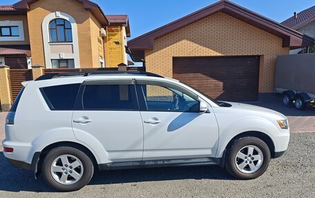 Mitsubishi Outlander III рестайлинг 3, 2010 год, 1 520 000 рублей, 5 фотография