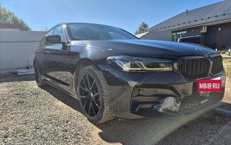 BMW 5 серия, 2019 год, 2 800 000 рублей, 2 фотография