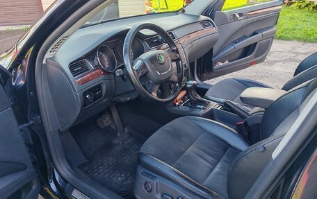 Skoda Superb III рестайлинг, 2011 год, 1 230 000 рублей, 8 фотография