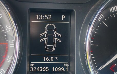 Skoda Superb III рестайлинг, 2011 год, 1 230 000 рублей, 14 фотография