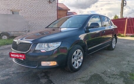 Skoda Superb III рестайлинг, 2011 год, 1 230 000 рублей, 4 фотография