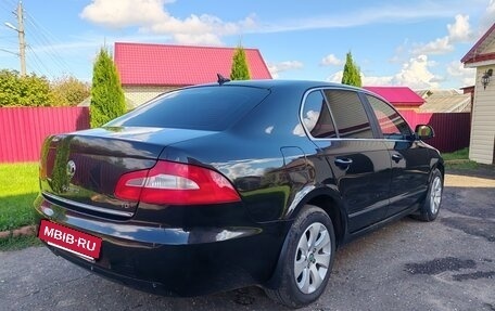 Skoda Superb III рестайлинг, 2011 год, 1 230 000 рублей, 5 фотография