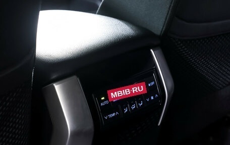 Toyota Land Cruiser Prado 150 рестайлинг 2, 2021 год, 6 400 000 рублей, 12 фотография