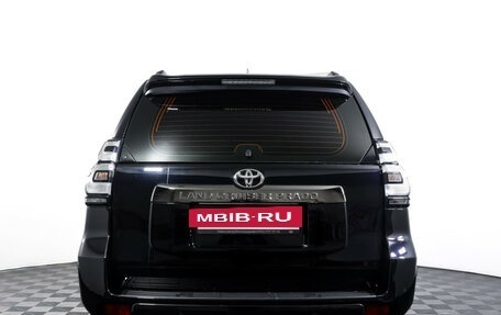 Toyota Land Cruiser Prado 150 рестайлинг 2, 2021 год, 6 400 000 рублей, 6 фотография