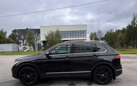 Volkswagen Tiguan II, 2021 год, 2 200 000 рублей, 3 фотография