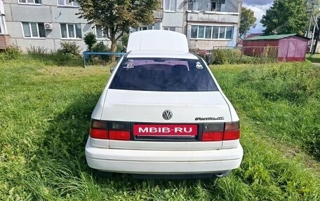 Volkswagen Vento, 1996 год, 375 000 рублей, 8 фотография