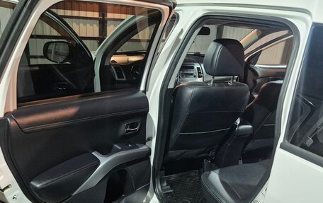 Mitsubishi Outlander III рестайлинг 3, 2011 год, 1 150 000 рублей, 13 фотография