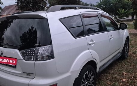 Mitsubishi Outlander III рестайлинг 3, 2011 год, 1 150 000 рублей, 6 фотография