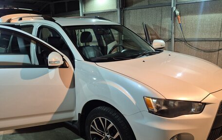 Mitsubishi Outlander III рестайлинг 3, 2011 год, 1 150 000 рублей, 20 фотография