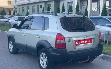 Hyundai Tucson III, 2008 год, 750 000 рублей, 3 фотография