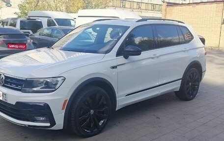 Volkswagen Tiguan II, 2020 год, 3 100 000 рублей, 1 фотография