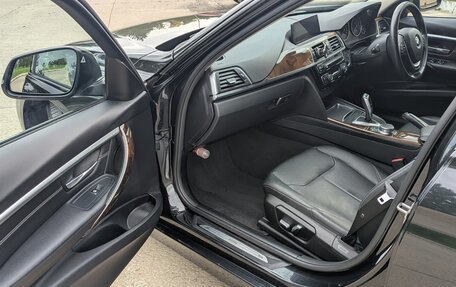 BMW 3 серия, 2017 год, 1 650 000 рублей, 11 фотография