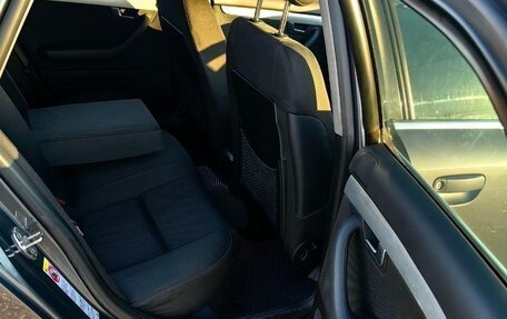 Audi A4, 2003 год, 650 000 рублей, 8 фотография