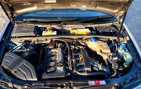 Audi A4, 2003 год, 650 000 рублей, 10 фотография