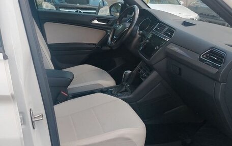 Volkswagen Tiguan II, 2020 год, 3 100 000 рублей, 6 фотография