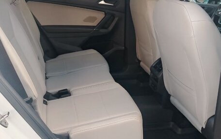 Volkswagen Tiguan II, 2020 год, 3 100 000 рублей, 7 фотография