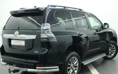 Toyota Land Cruiser Prado 150 рестайлинг 2, 2017 год, 3 995 000 рублей, 3 фотография