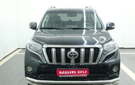 Toyota Land Cruiser Prado 150 рестайлинг 2, 2017 год, 3 995 000 рублей, 9 фотография