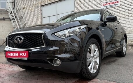 Infiniti QX70, 2017 год, 2 600 000 рублей, 3 фотография