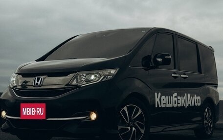 Honda Stepwgn IV, 2015 год, 1 800 000 рублей, 4 фотография