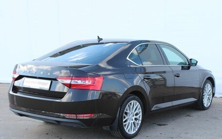 Skoda Superb III рестайлинг, 2021 год, 2 350 000 рублей, 7 фотография