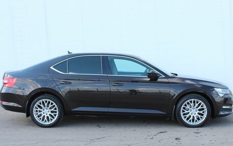Skoda Superb III рестайлинг, 2021 год, 2 350 000 рублей, 8 фотография