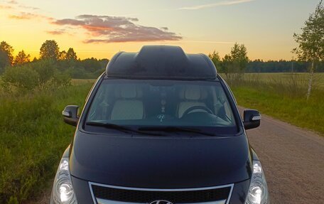 Hyundai Grand Starex Grand Starex I рестайлинг 2, 2015 год, 3 000 000 рублей, 1 фотография
