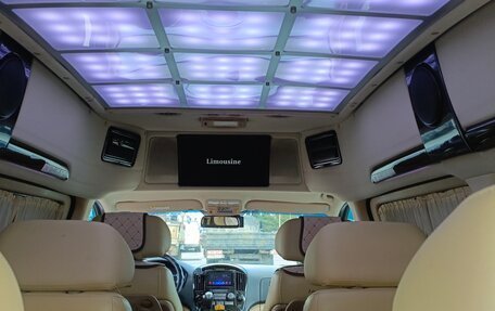 Hyundai Grand Starex Grand Starex I рестайлинг 2, 2015 год, 3 000 000 рублей, 14 фотография