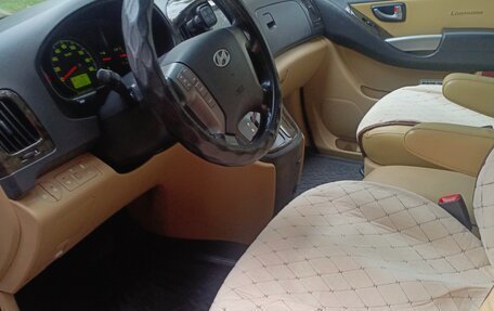 Hyundai Grand Starex Grand Starex I рестайлинг 2, 2015 год, 3 000 000 рублей, 29 фотография
