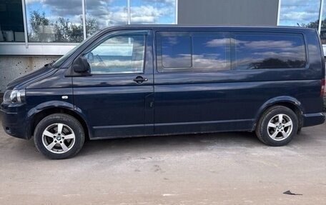 Volkswagen Transporter T5 рестайлинг, 2007 год, 870 000 рублей, 2 фотография